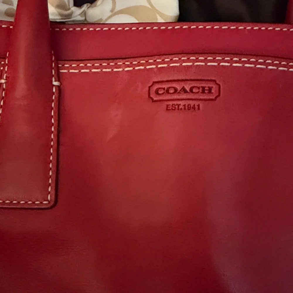 Coach Madeline bag - pink with tan bow - Picture 6 of 17